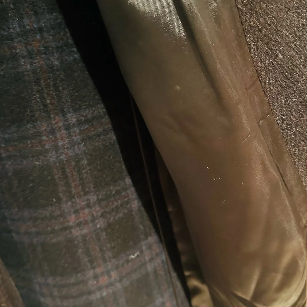 Italian Import Winter Over Coat. - Picture 13 of 16